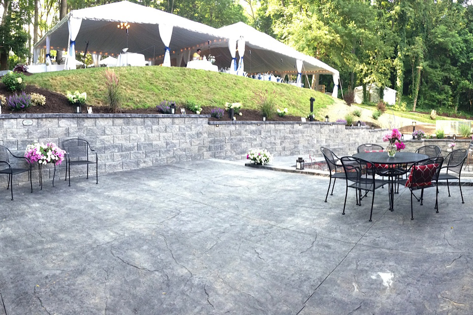 The Patio and Grove at Springside Inn