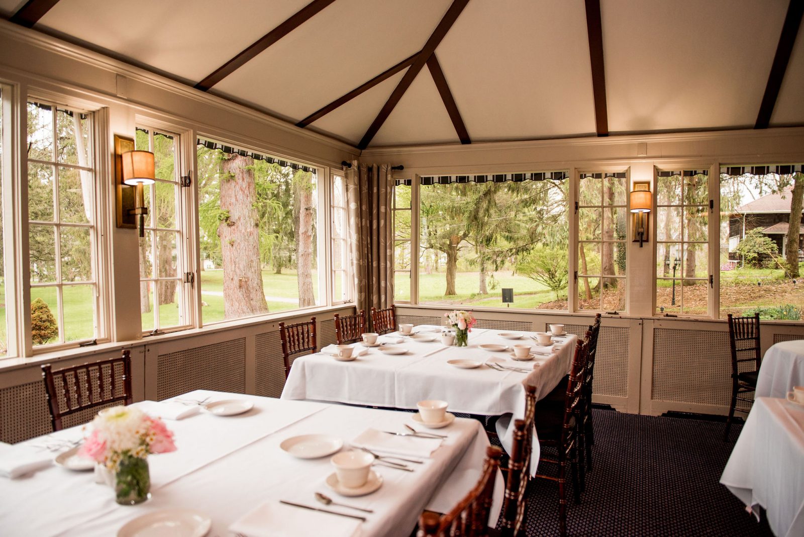 The Terrace room featuring dramatic vaulted ceilings and loads of natural light at Springside Inn